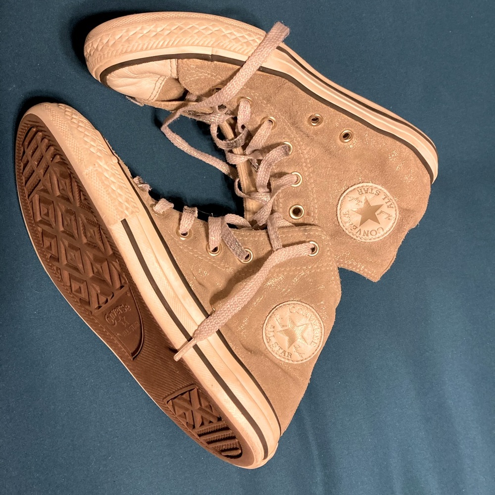 Converse Chuck Taylor’s